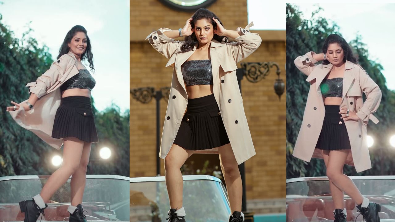 Karuunaa Bhushan : ముగ్గురు పిల్లల తల్లి.. సీరియల్స్ లో పద్దతిగా.. ఇన్‌స్టాగ్రామ్ ఇలా హాట్ ఫొటోలతో.. సీనియర్ నటి వైరల్..