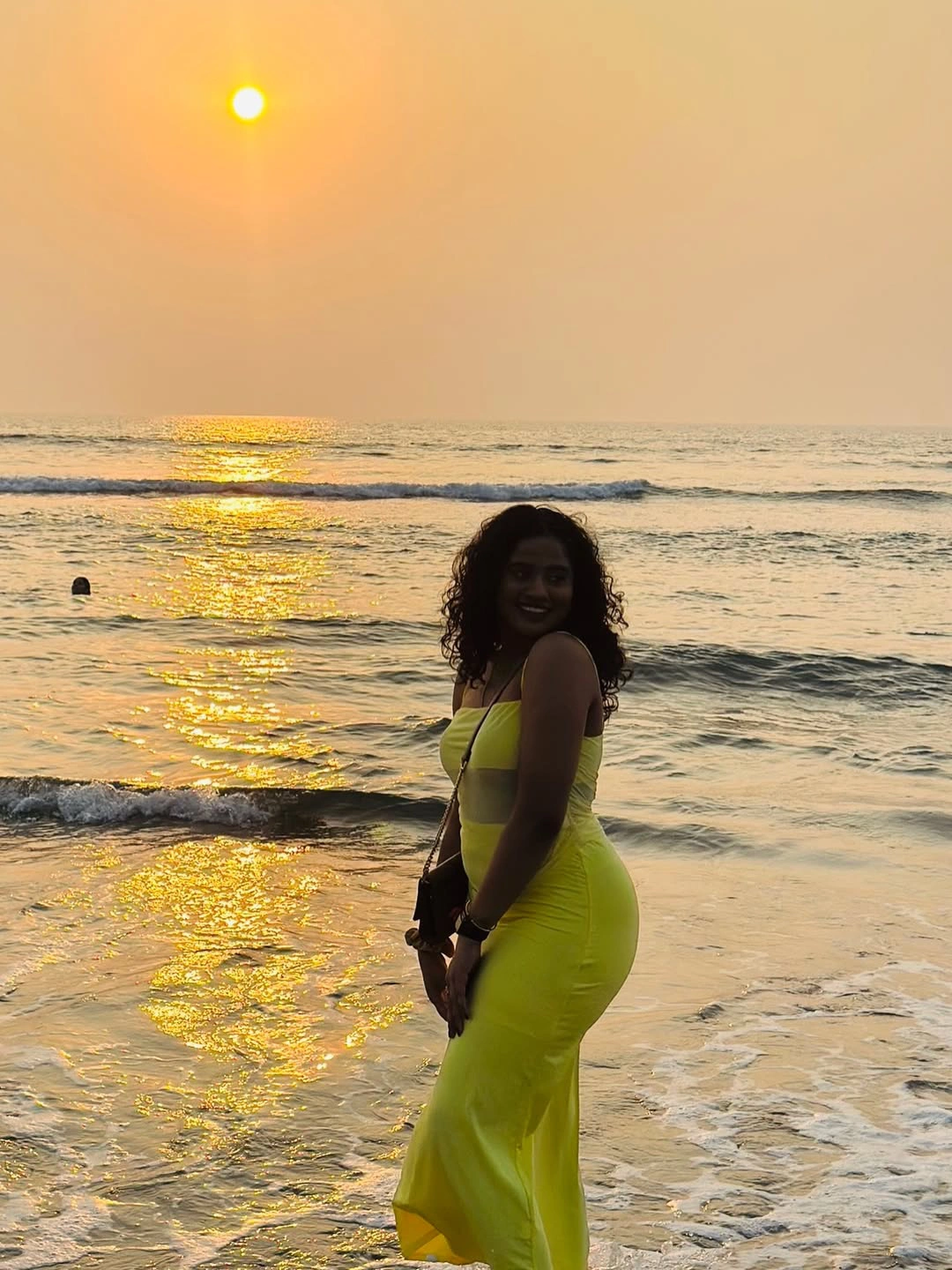 Kirrak Seetha Enjoying Vacation in Goa