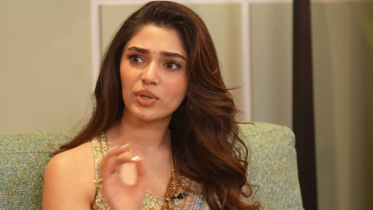 Krithi Shetty: హోటల్ లో నిజమైన దెయ్యాన్ని చూశాను.. వణుకుతూ లైట్ వేసాను.. సడన్ గా పెద్ద శబ్దం..