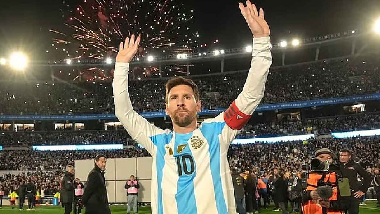 Lionel Messi India Tour: ”ది గోట్‌” ఇండియా టూర్‌.. 13న హైదరాబాద్‌కు ఫుట్‌బాల్ గాడ్.. మెస్సీకి ఆ పేరు ఎలా వచ్చింది.. లెజెండ్ ఎలా అయ్యాడు..