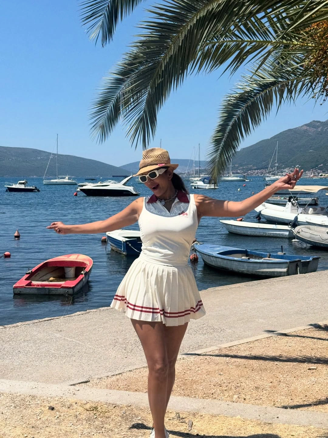 Manchu Lakshmi Enjoying Vacation in Maldives