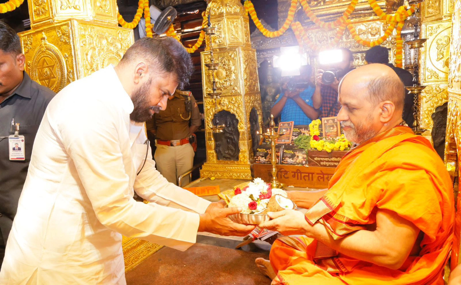 Pawan Kalyan Visits Udupi Sri Krishna Temple