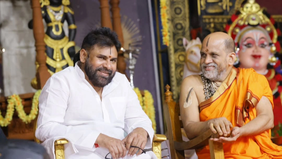 Pawan Kalyan Received Special honour in Karnataka Udupi