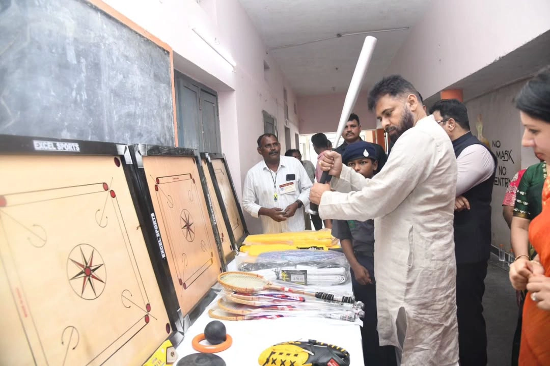 Deputy CM Pawan Kalyan Interacting with students as part of a Mega Parents Teachers meeting at ZPHS Chilakaluripet