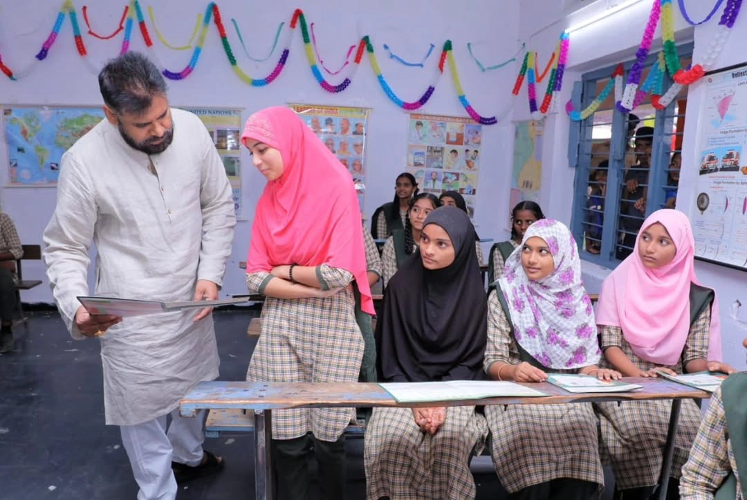 Deputy CM Pawan Kalyan Interacting with students as part of a Mega Parents Teachers meeting at ZPHS Chilakaluripet
