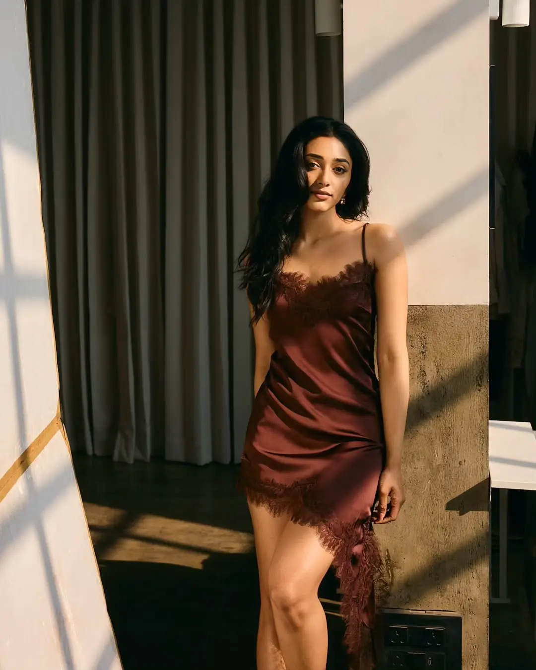 Preethi Mukundan stunning and glamour photos (1)