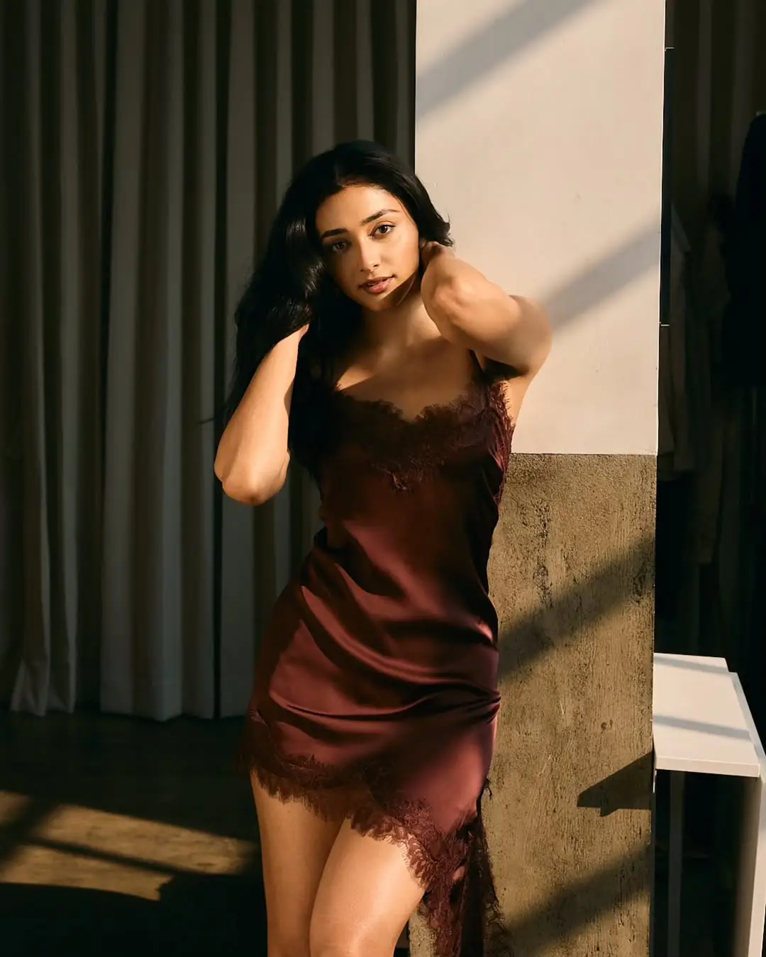 Preethi Mukundan stunning and glamour photos (1)