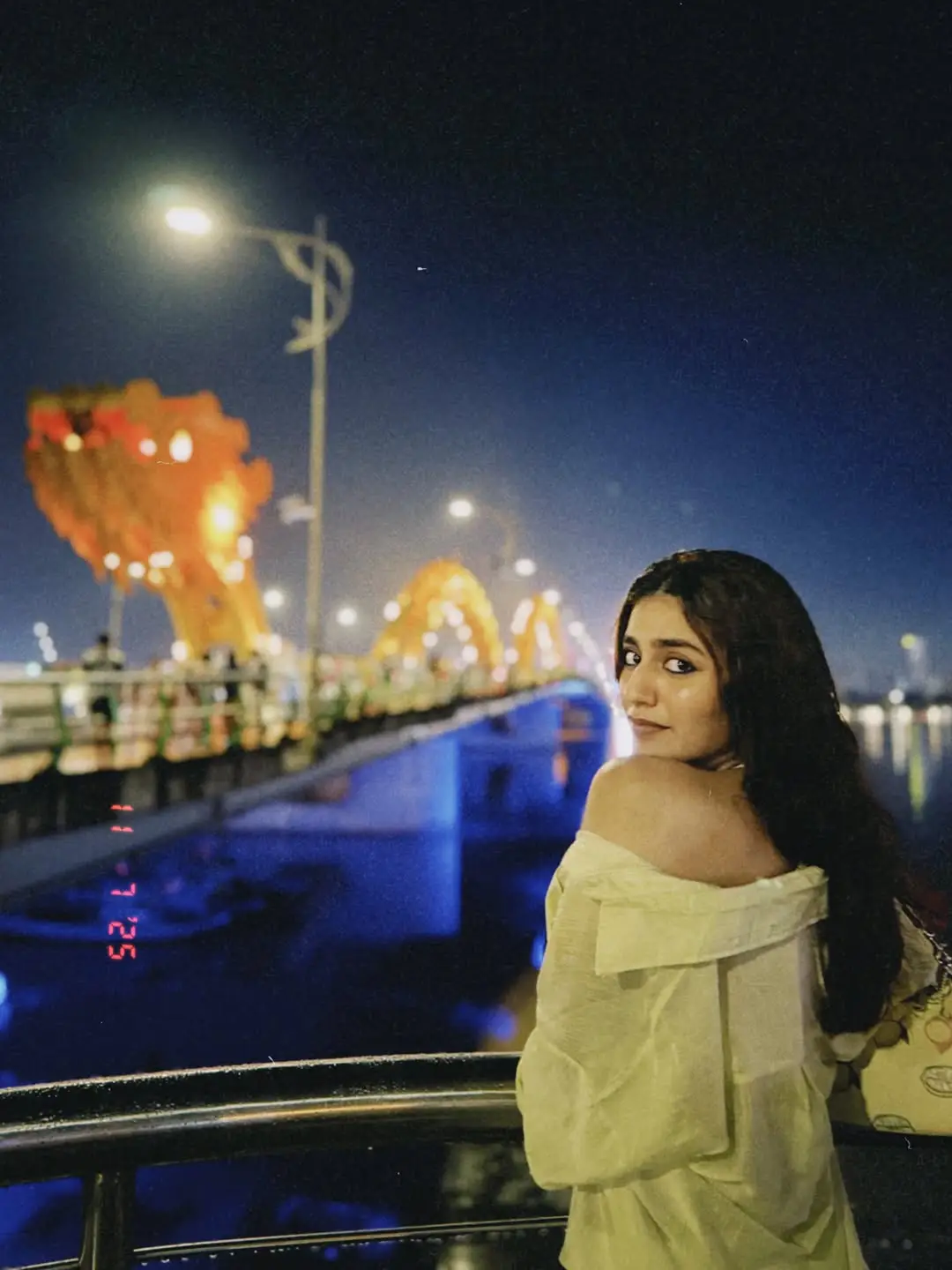 Priya Prakash Varrier hot hot glamour show