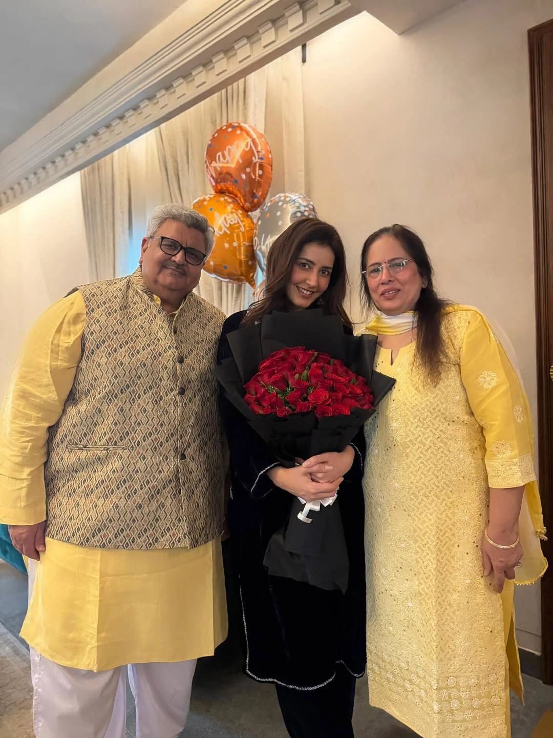 Raashii Khanna Birthday Celebrations