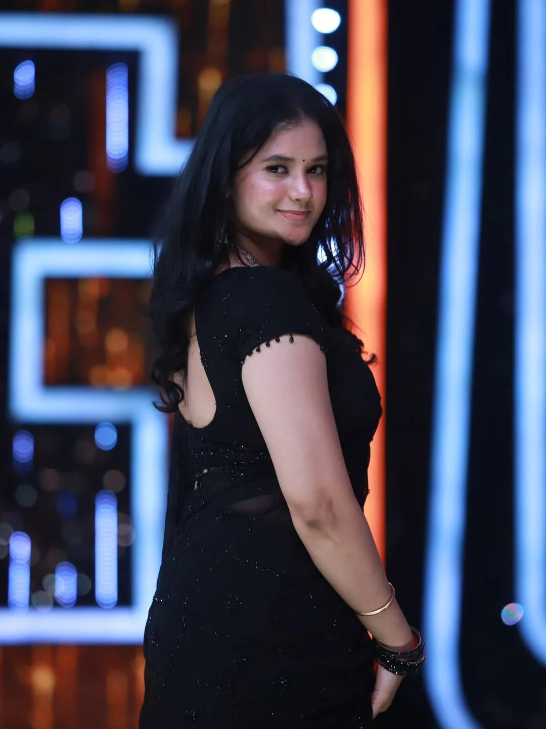 Ramya moksha Stunning Looks in Black Saree at Bigg Boss Finale