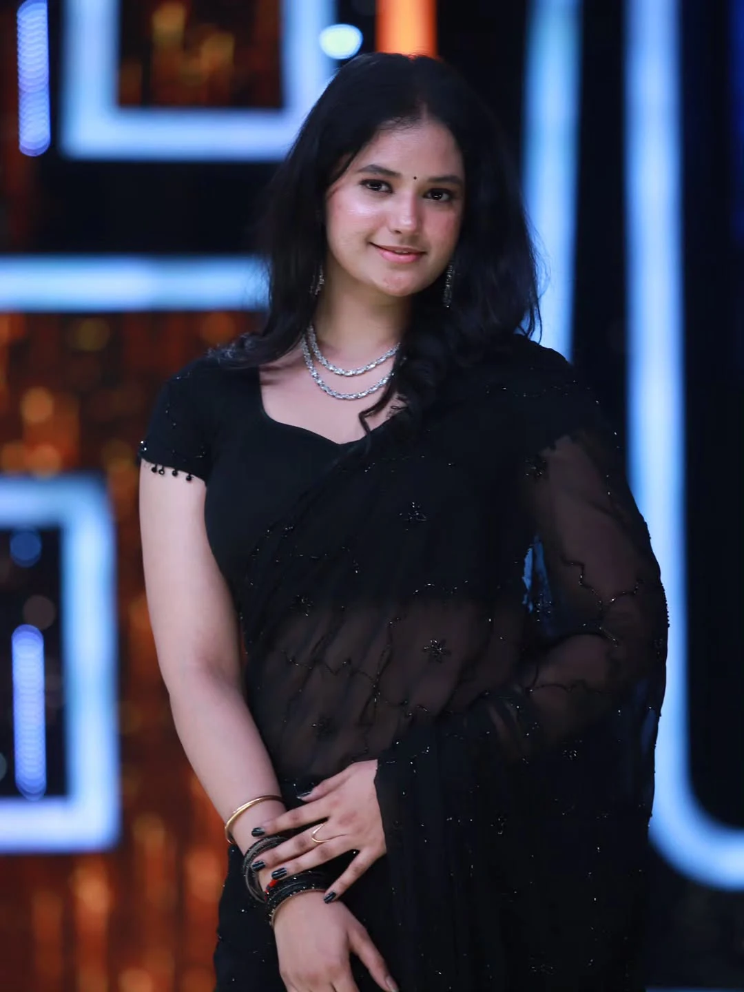 Ramya moksha Stunning Looks in Black Saree at Bigg Boss Finale