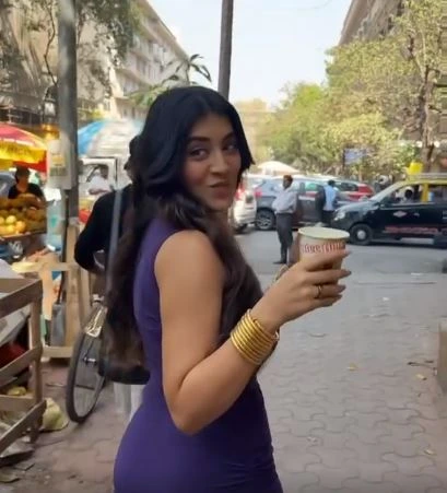 Rashi Singh 3 Roses Working Stills