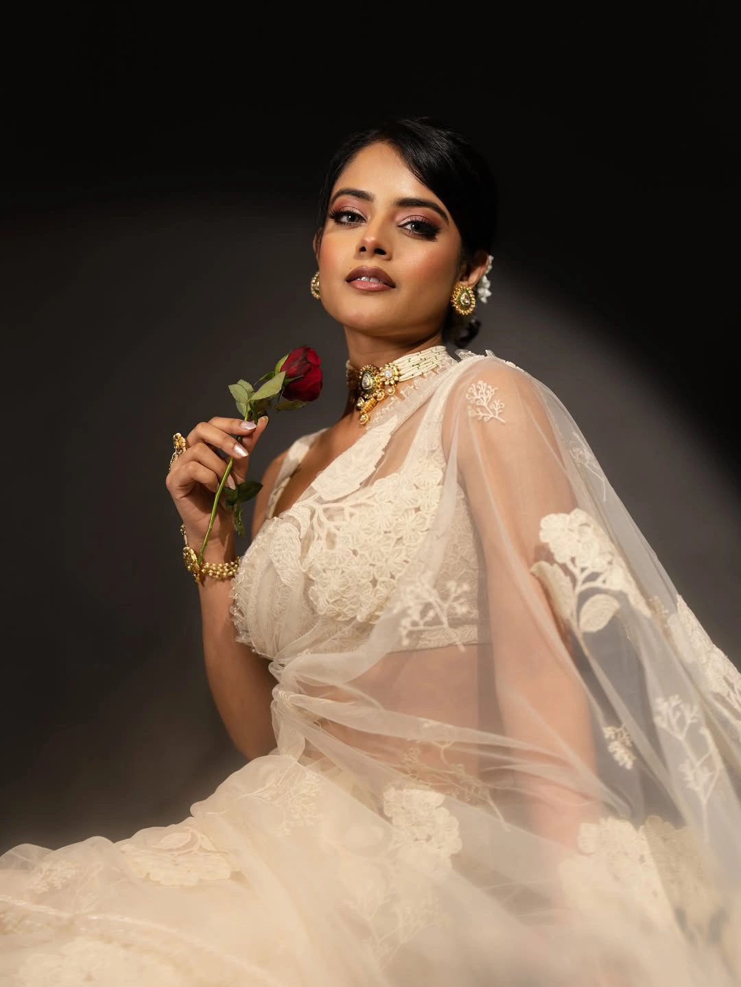 Riddhi Kumaar Stunning Looks in Prabhas Gifted White Saree