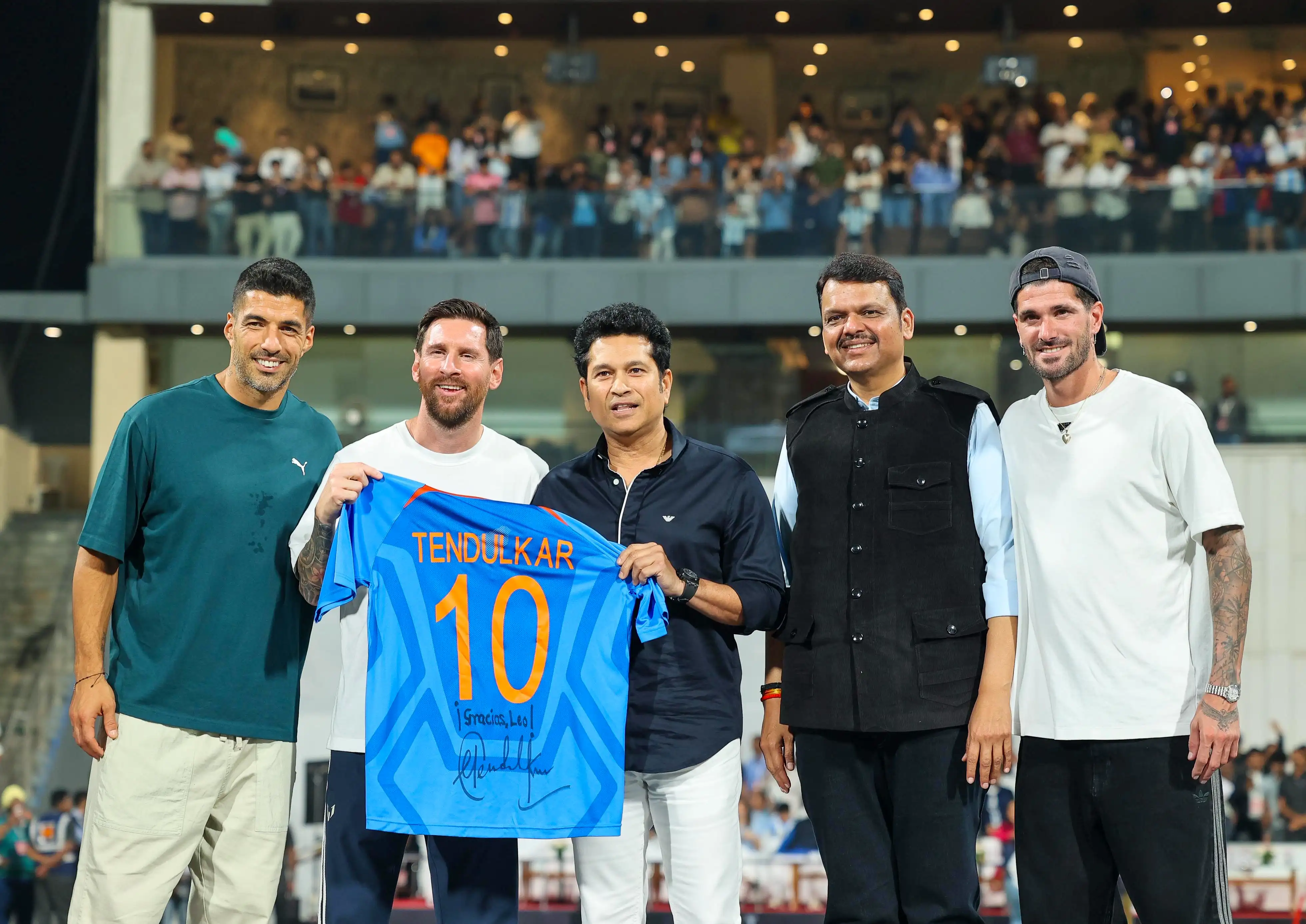 Sachin Tendulkar Meets Lionel Messi