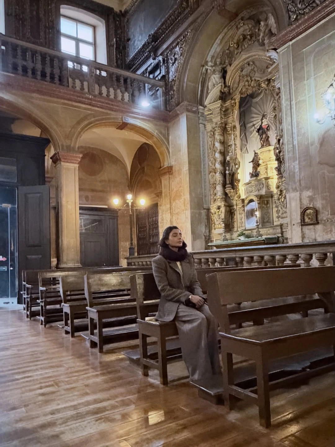 Samantha Vacation to Portugal with her Husband Raj Nidimoru