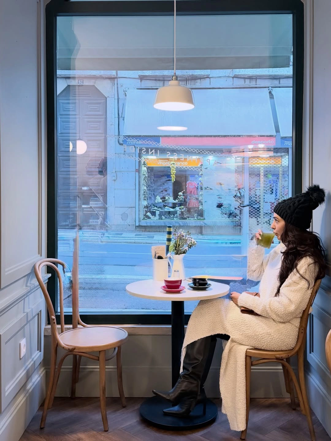 Samantha Vacation to Portugal with her Husband Raj Nidimoru