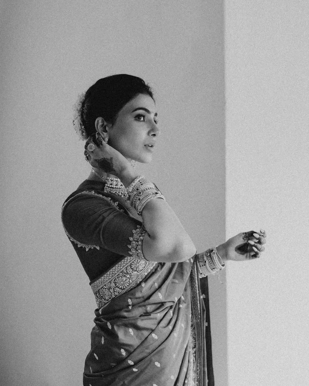 Samantha Photos in Wedding Saree