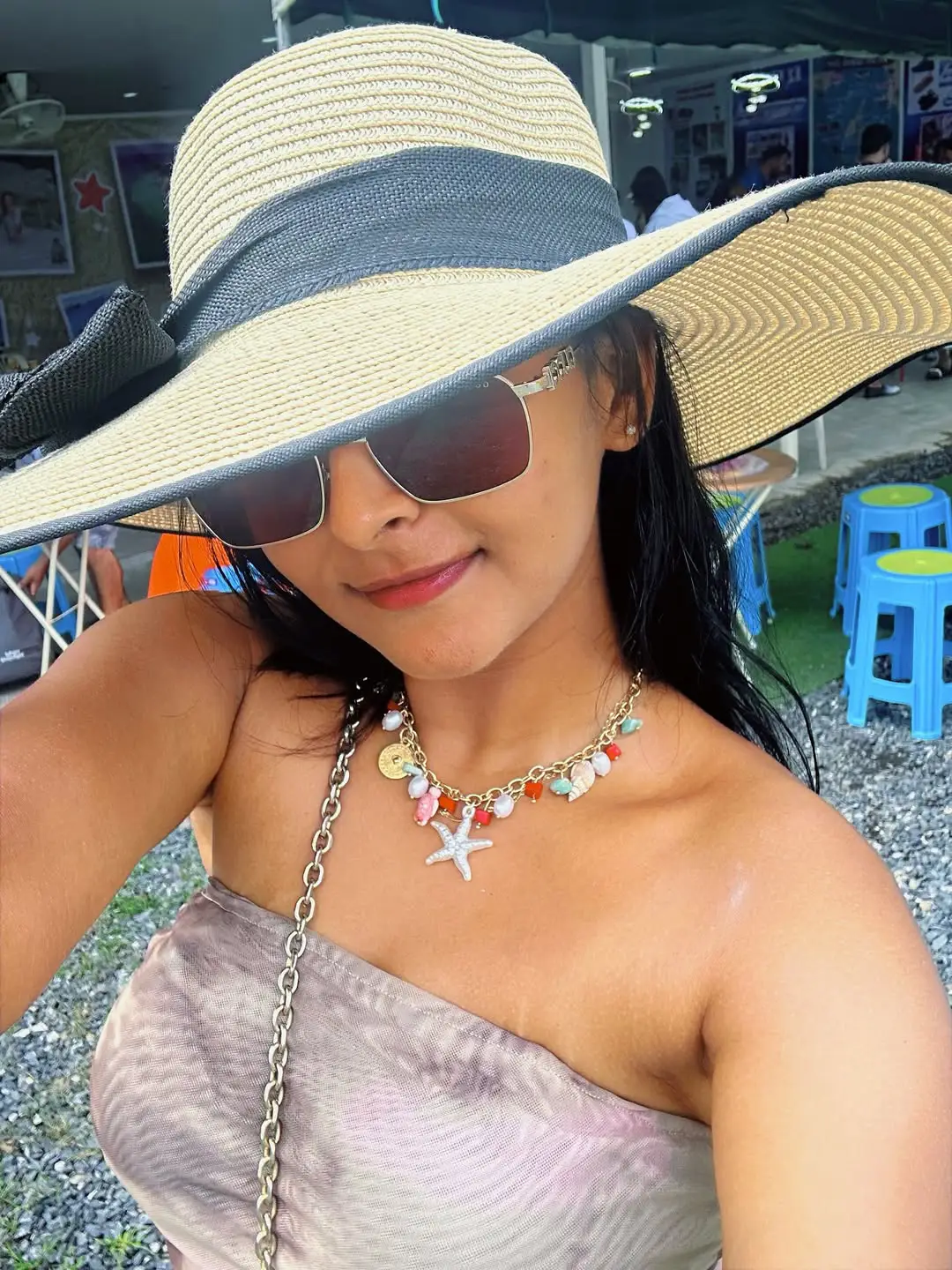 Serial beauty Bhavana Lasya glamorous show at beach.