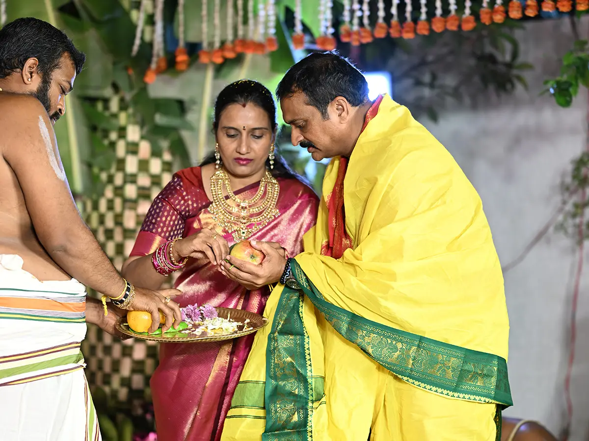 Srinivasa Kalyanam grandly celebrated at producer Bandla Ganesh house (1)