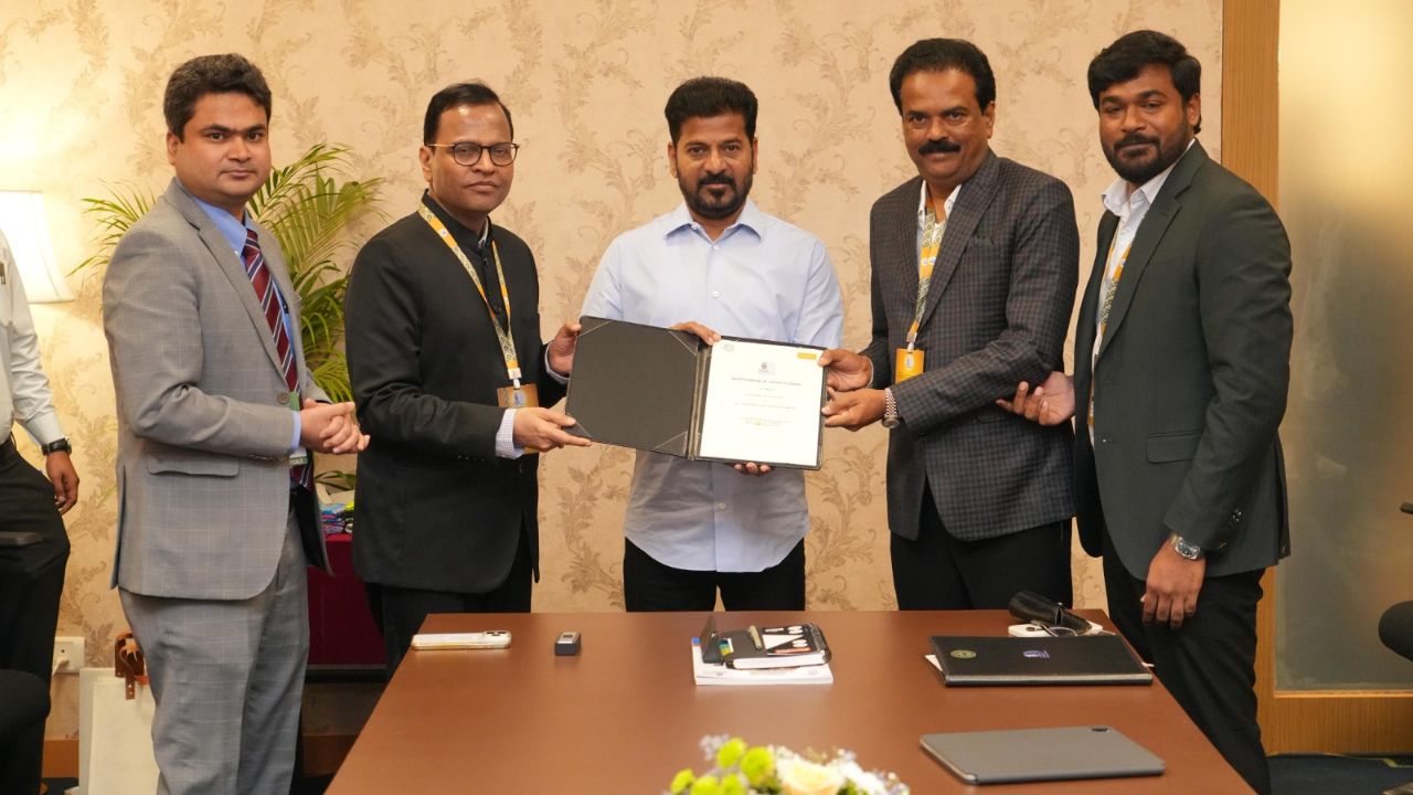 తెలంగాణలో 100 ఎకరాల్లో సుమధుర గ్రూప్ ఇండస్ట్రియల్ / వేర్ హౌజ్ పార్క్.. రూ.600 కోట్ల పెట్టుబడులకు ఒప్పందం