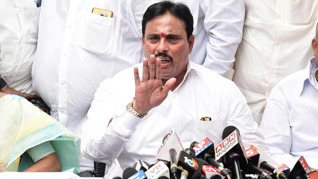 కాంగ్రెస్‌లోనే ఉన్నానంటూ దానం నాగేందర్‌ స్టేట్‌మెంట్‌ ఇవ్వడానికి రీజనేంటి? అందుకే ఈ అస్త్రం వదిలారా?