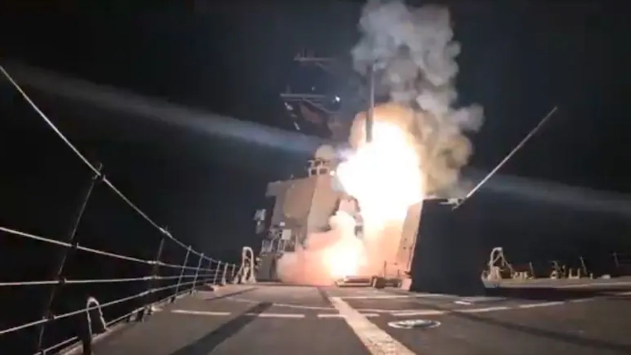 క్రిస్మస్‌ వేళ ఐసిస్‌పై భీకర దాడులు చేయించిన ట్రంప్.. హతమైన ఉగ్రవాదులకు పండుగ శుభాకాంక్షలు అంటూ..