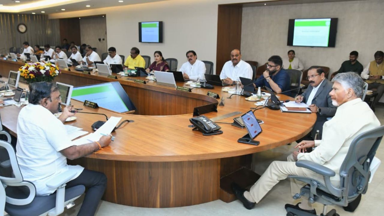 AP Cabinet: గుడ్‌న్యూస్‌.. ఈ పథకం కింద కేంద్రం ఇచ్చే సబ్సిడీకి అదనంగా బీసీలకు ఏపీ సర్కారు రూ.20 వేలు