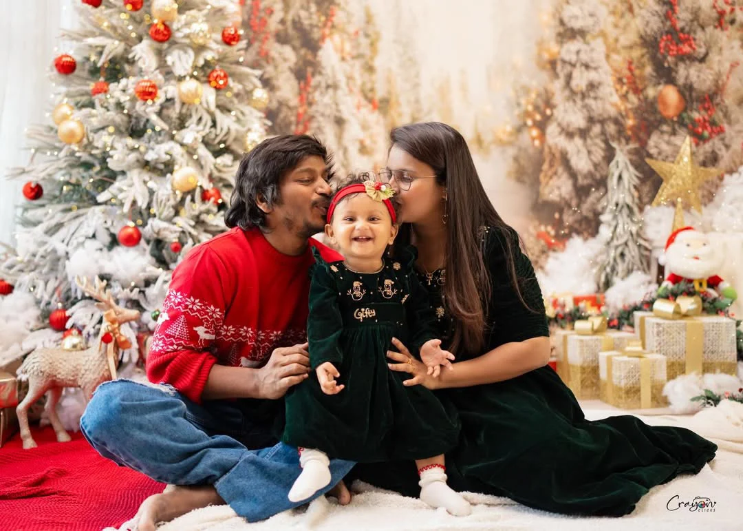 Jabardasth Yadamma Raju Christmas Celebrations with Family