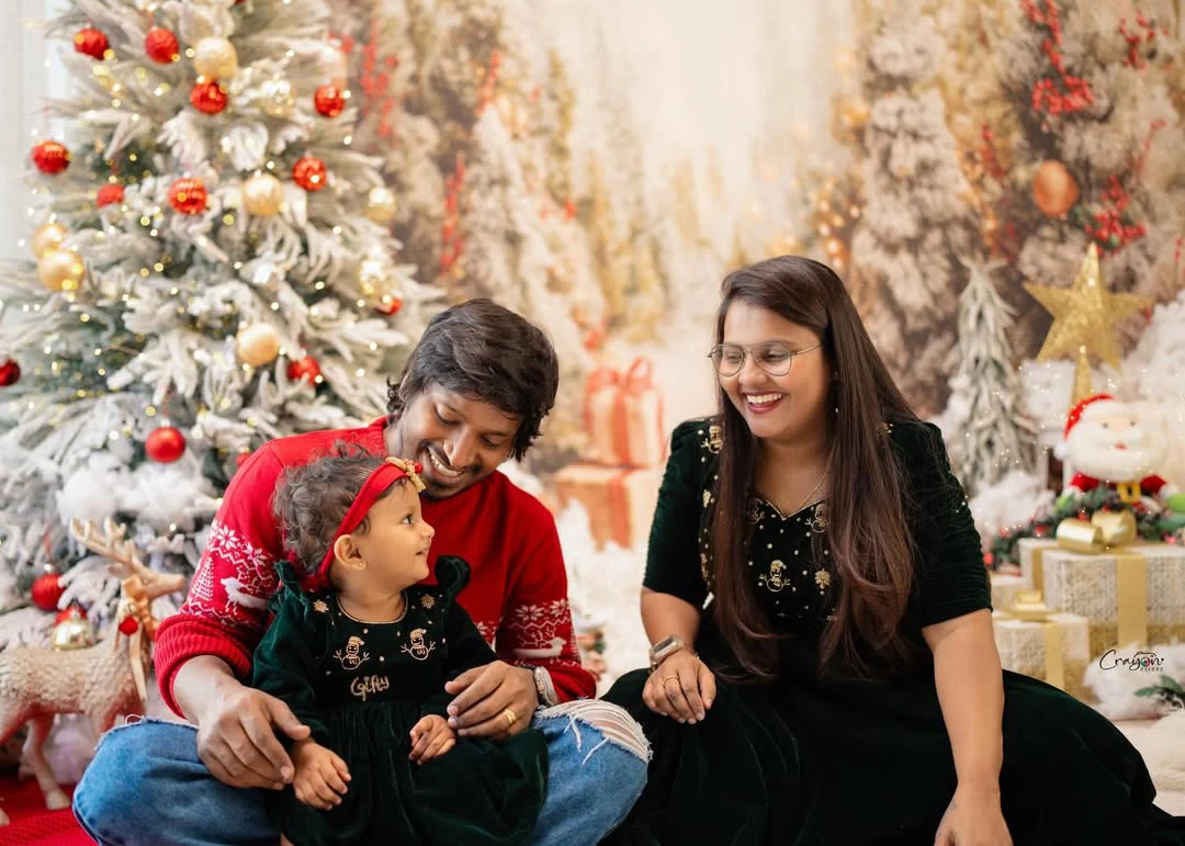 Jabardasth Yadamma Raju Christmas Celebrations with Family