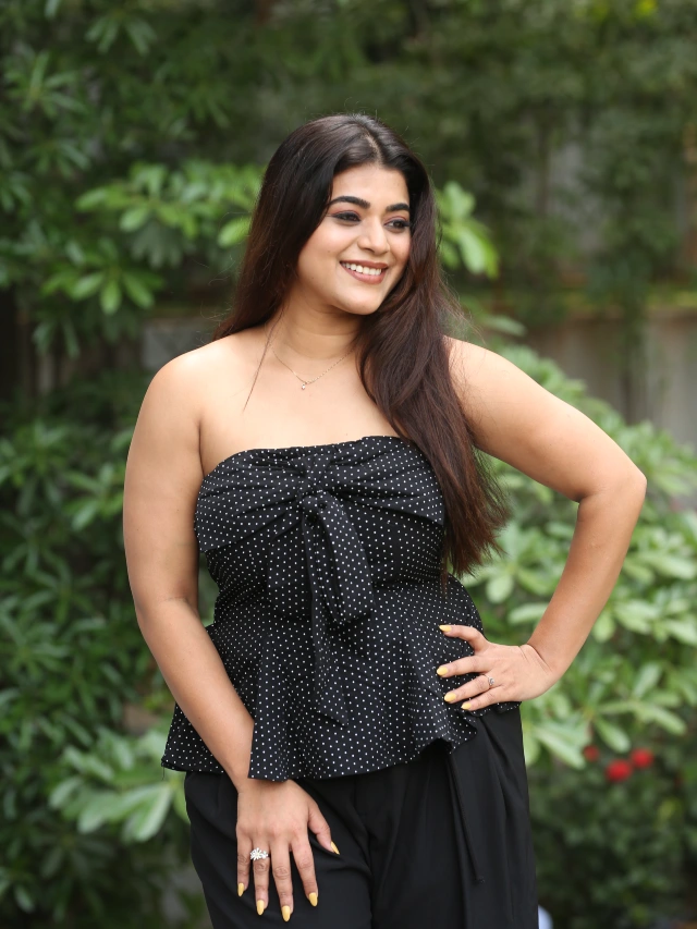 Yamini Bhaskar Cute Chubby Looks