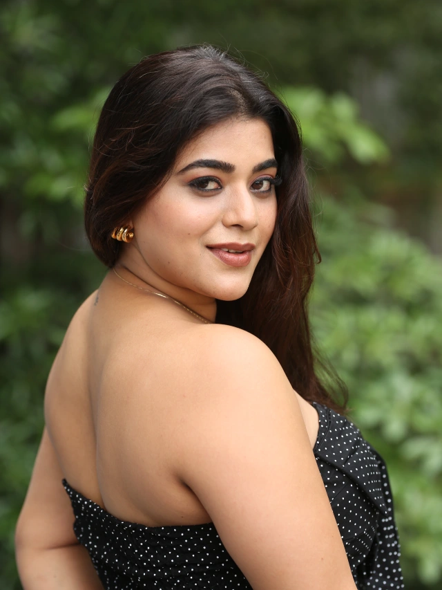 Yamini Bhaskar Cute Chubby Looks