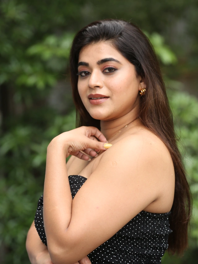 Yamini Bhaskar Cute Chubby Looks