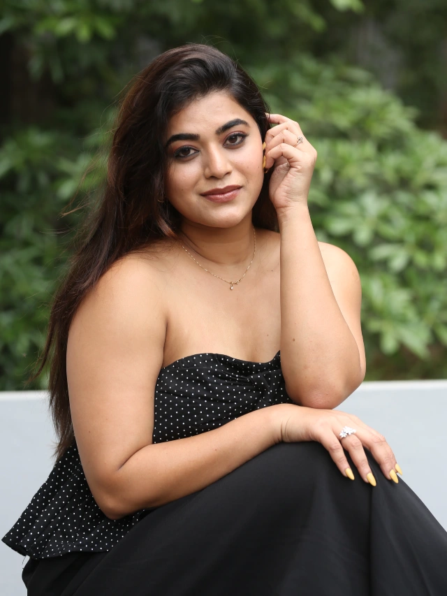Yamini Bhaskar Cute Chubby Looks