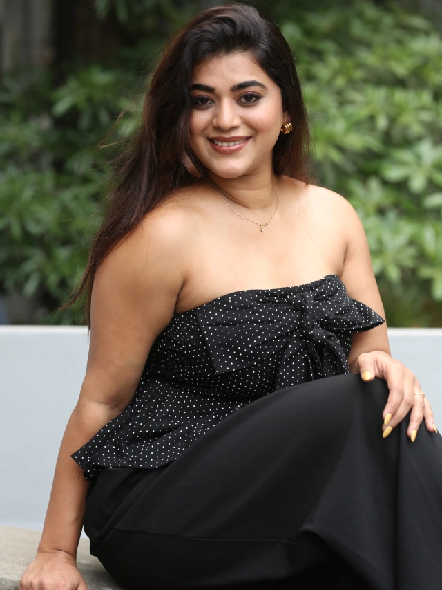 Yamini Bhaskar Cute Chubby Looks
