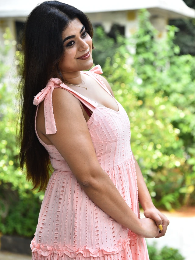 Yamini Bhaskar Cute Chubby Looks