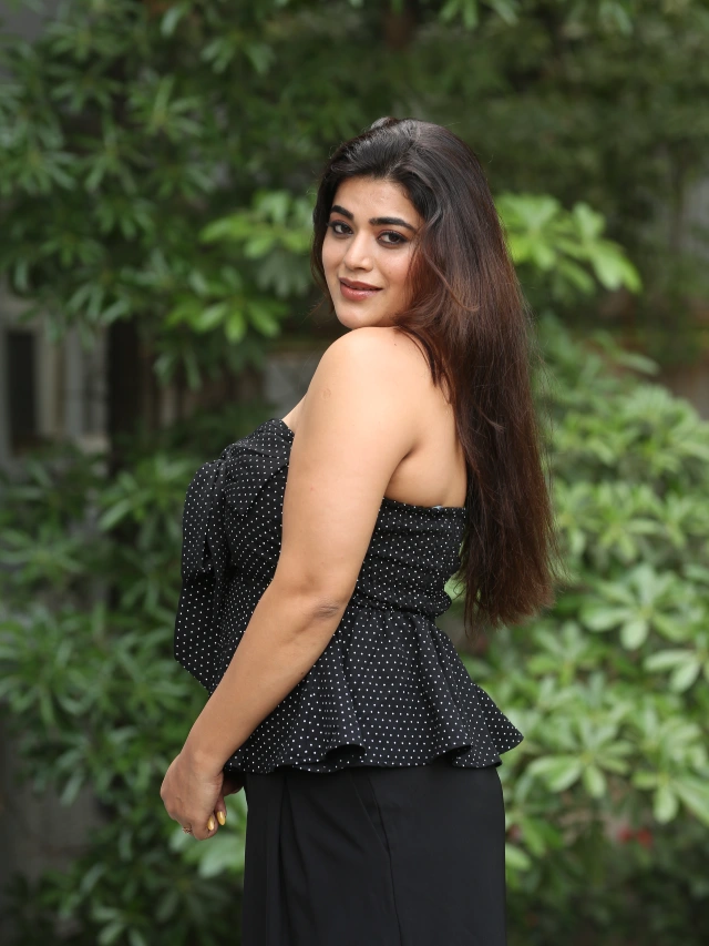 Yamini Bhaskar Cute Chubby Looks