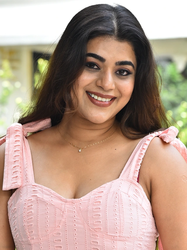 Yamini Bhaskar Cute Chubby Looks