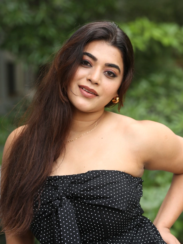 Yamini Bhaskar Cute Chubby Looks