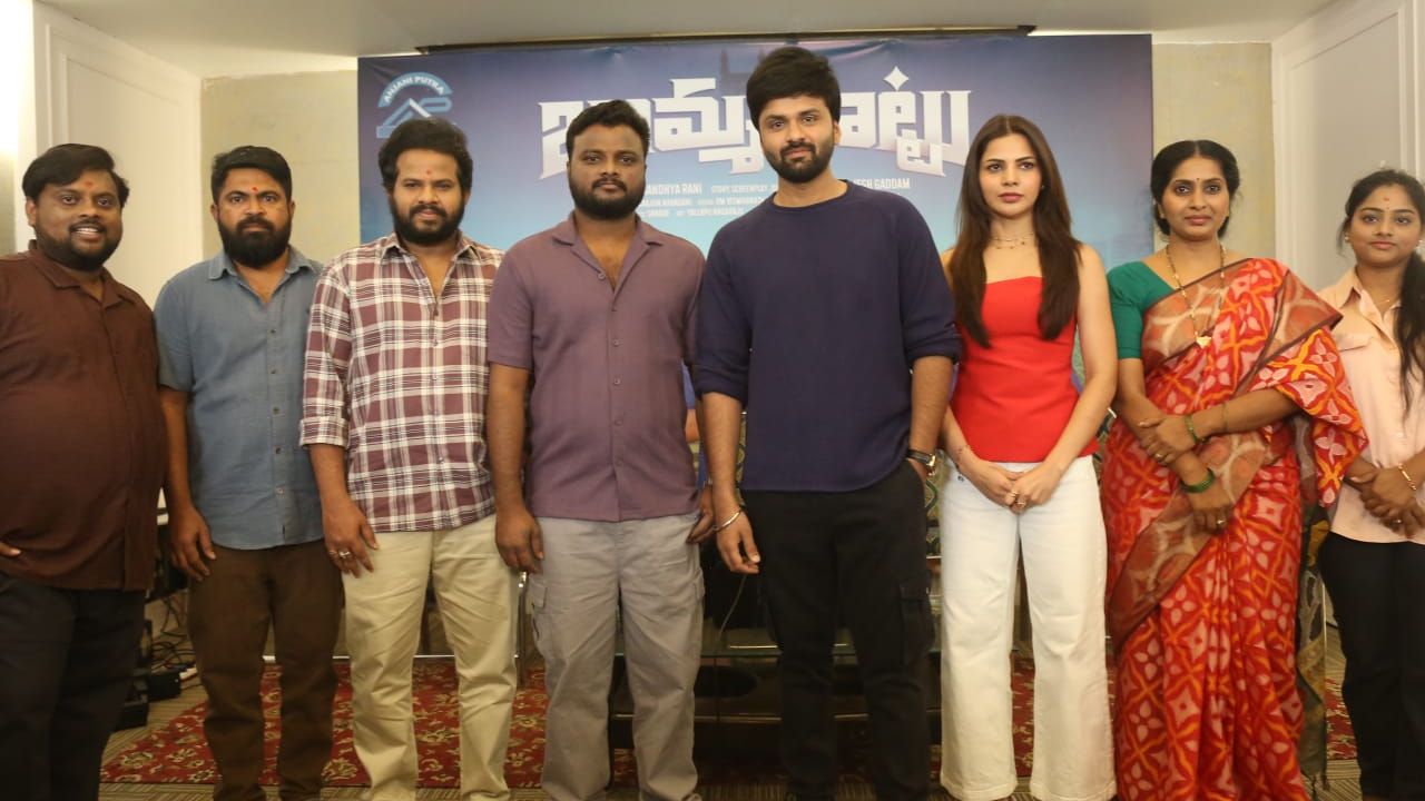 Abhinav Manikanta : హీరోగా మారిన మరో చైల్డ్ ఆర్టిస్ట్.. బొమ్మ హిట్ అంటూ..