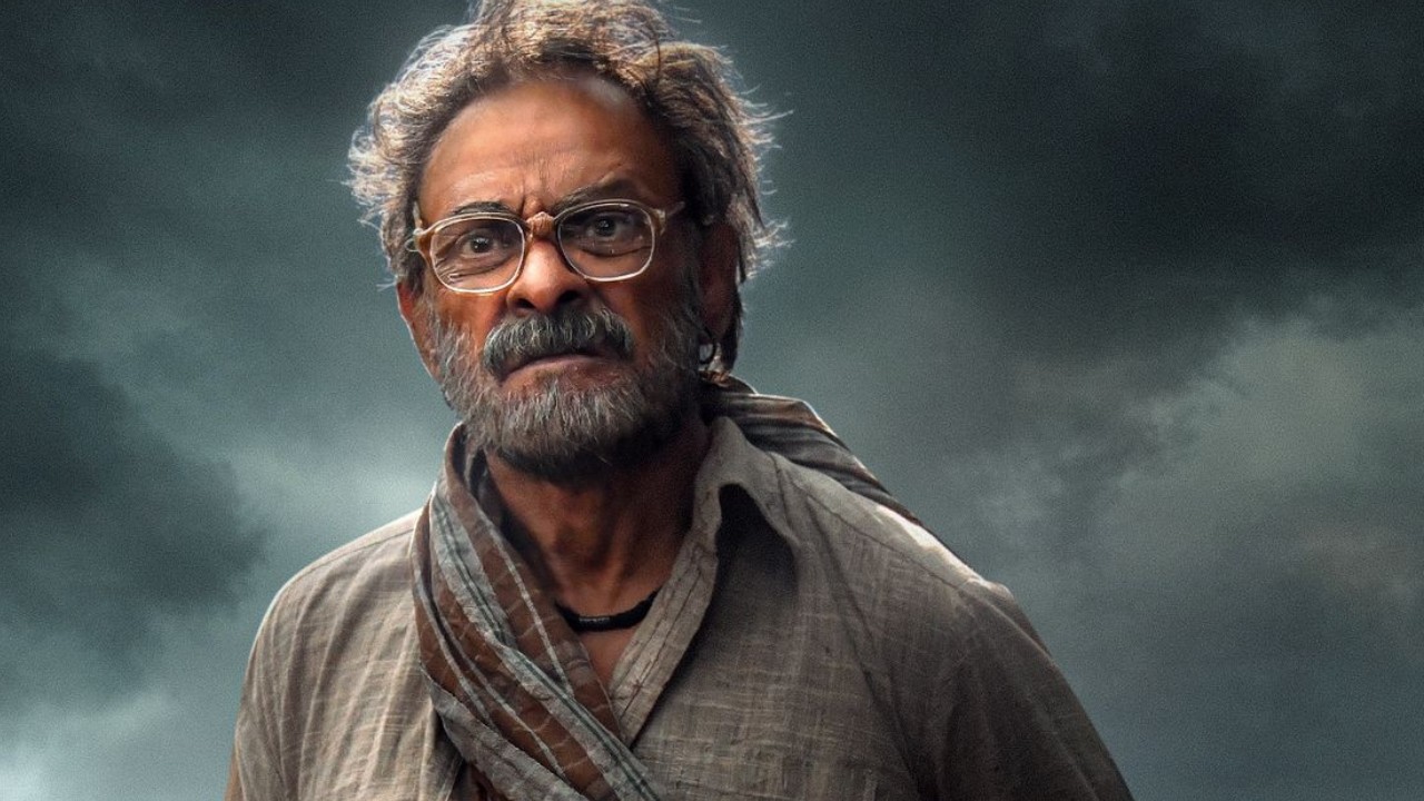 Jagapathi Babu : ఓర్నీ.. ఇతను జగపతి బాబా? రామ్ చరణ్ కోసం ఇలా మారిపోయాడేంటి..?