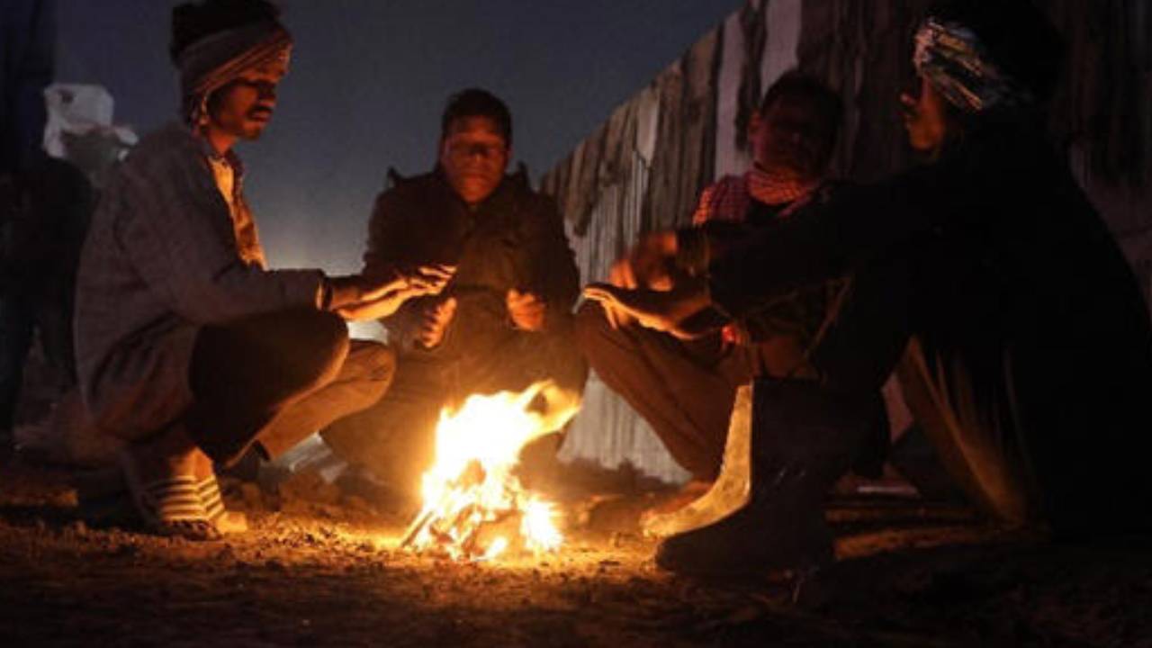 Weather Updates : వామ్మో చలి పంజా.. ఆ ప్రాంతాల్లోని ప్రజలు బయటకు రావొద్దు.. కోల్డ్ అలర్ట్.. ఆ వయస్సు వారు జాగ్రత్త