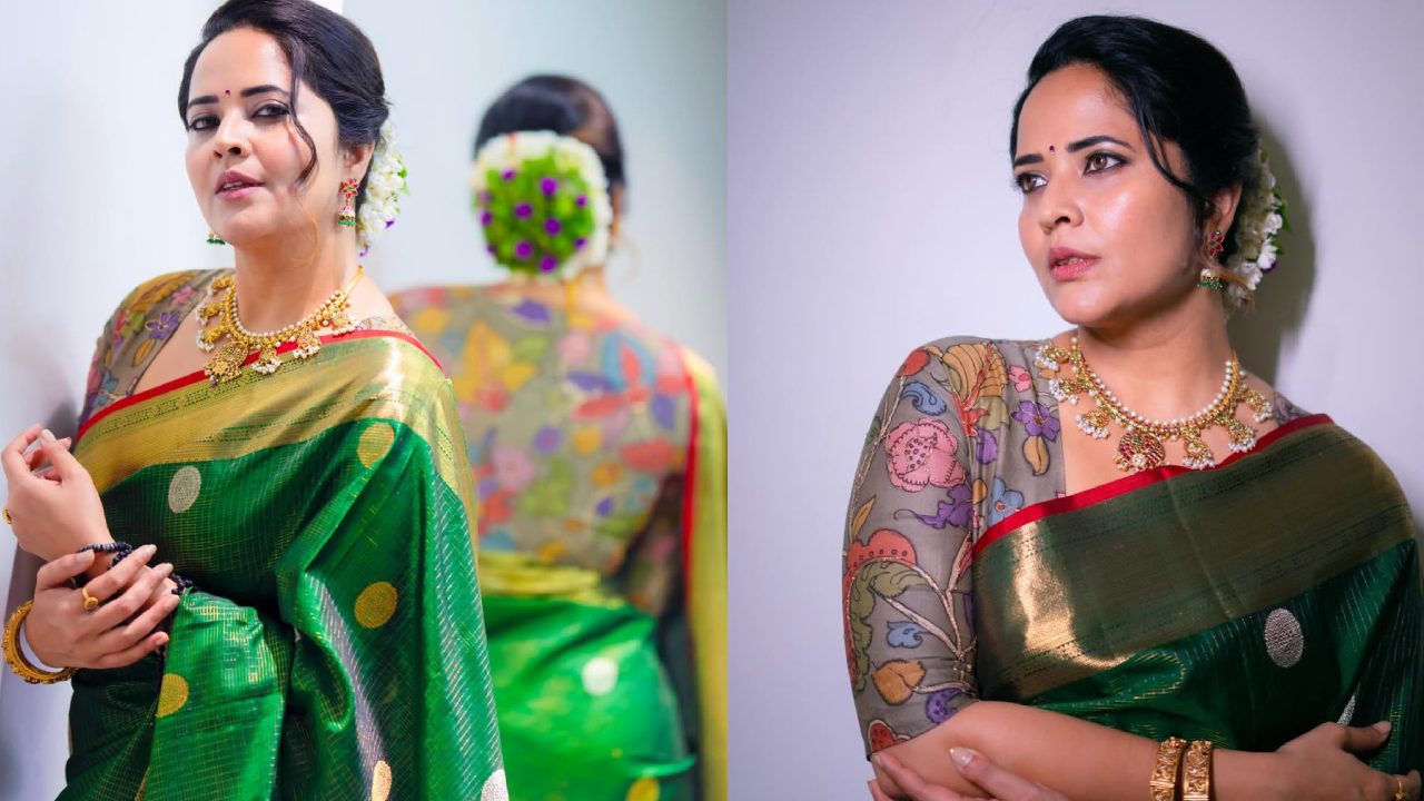 Anasuya Bharadwaj : కొప్పున పూలెట్టి, పట్టు చీర కట్టి.. అనసూయ లేటెస్ట్ ఫొటోలు చూశారా..?