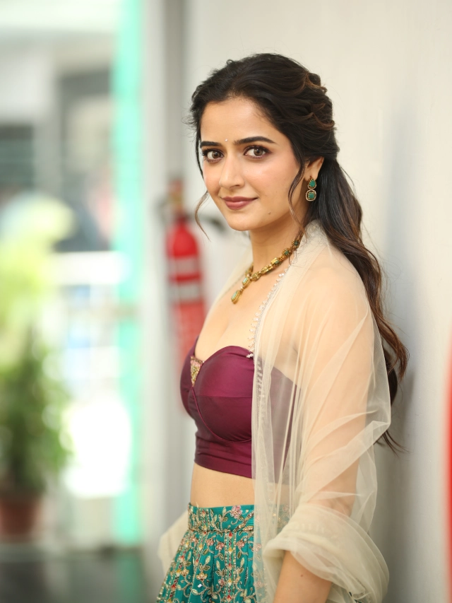 Ashika Ranganath Dimple Hayathi Shines in Bhartha Mahasayulaku Wignyapthi Promotions