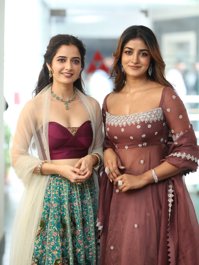 Ashika Ranganath Dimple Hayathi Shines in Bhartha Mahasayulaku Wignyapthi Promotions