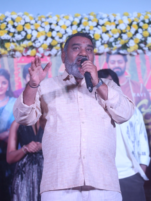 Bhartha Mahasayulaku Wignyapthi Trailer Event Photos