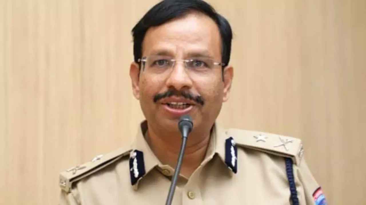 CP Sajjanar: ఆహార కల్తీ హత్యాయత్నమే.. ప్రజారోగ్యంతో చెలగాటం ఆడితే కఠిన చర్యలు- సీపీ వార్నింగ్