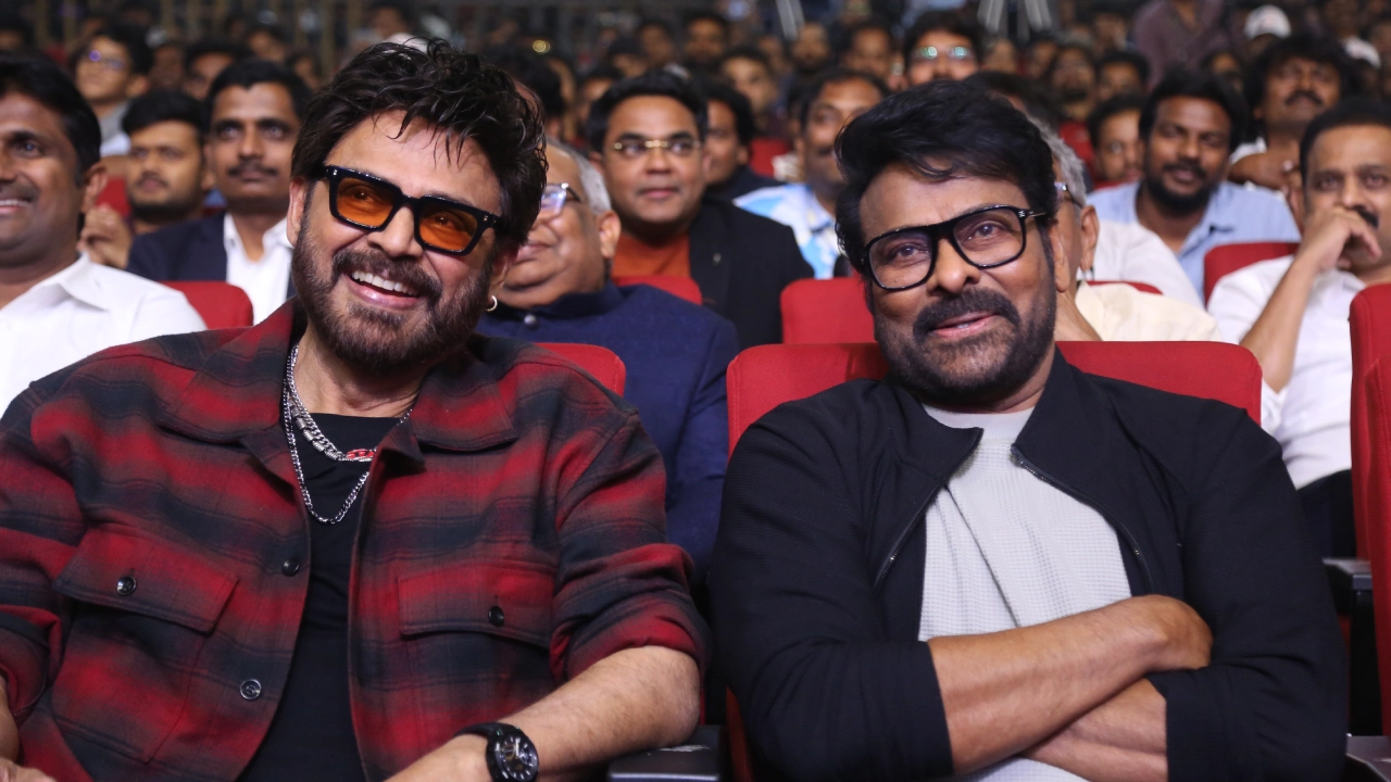 Chiranjeevi Venkatesh Enjoying in Mana Shankaravaraprasad Garu Pre Release Event