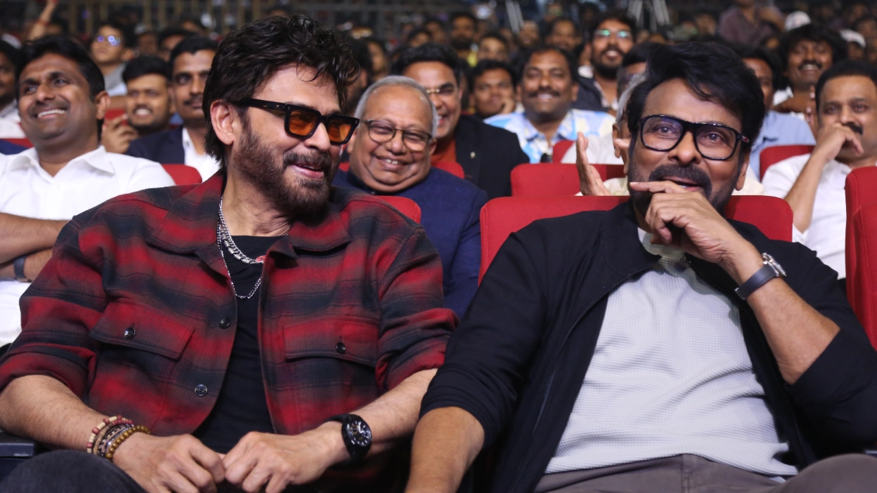 Chiranjeevi Venkatesh Enjoying in Mana Shankaravaraprasad Garu Pre Release Event