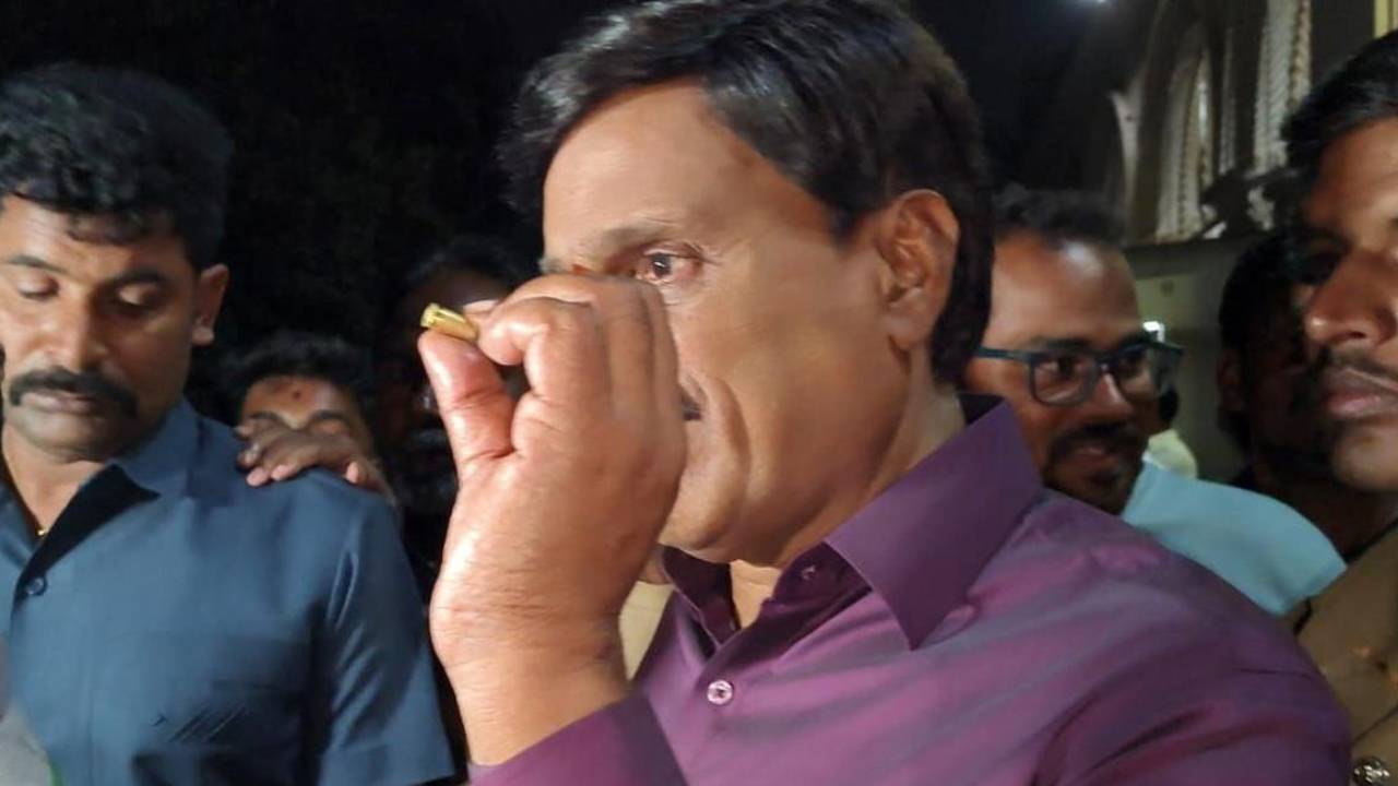 బళ్లారిలో టెన్షన్ టెన్షన్.. మాజీ మంత్రి గాలి జనార్దన్‌రెడ్డిపై హత్యాయత్నం..