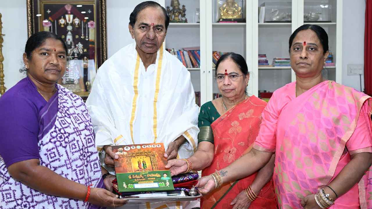 KCR: బాగున్నారా.. అమ్మా.. మహిళా మంత్రులకు కేసీఆర్ ఆత్మీయ పలకరింపు
